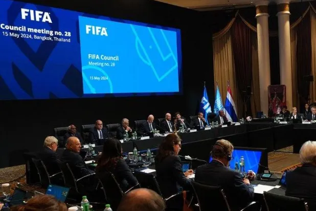 رئيس الاتحاد الألماني قال إنه يجري محادثات لإقناع «فيفا» بالملف (فيفا)