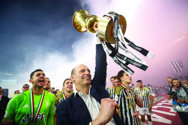 هل ينقذ تتويج يوفنتوس بكأس إيطاليا المدرب أليغري من مقصلة الإقالة؟ (إ.ب.أ)