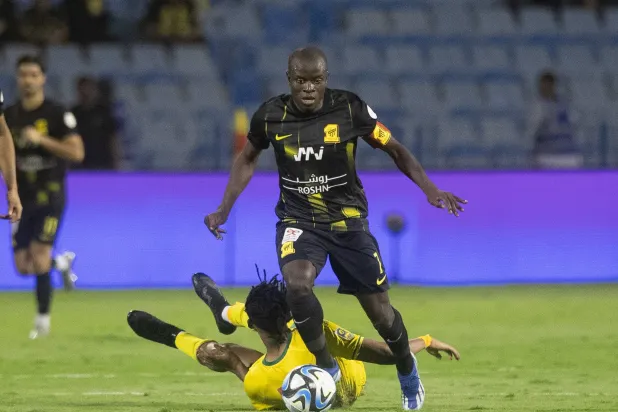 كانتي خلال مشاركته في مباراة الخليج اليوم الخميس (تصوير: عيسى الدبيسي)