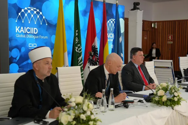 المنتدى يهدف إلى بناء جسور الفهم والتعايش بين الثقافات والأديان (كايسيد)