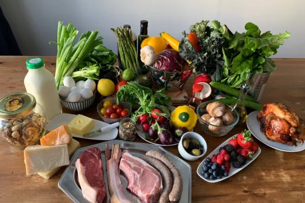 نظام "الكيتو دايت" يركّز على تناول السعرات الحرارية من البروتين والدهون وليس الكثير من الكربوهيدرات (أرشيفية)