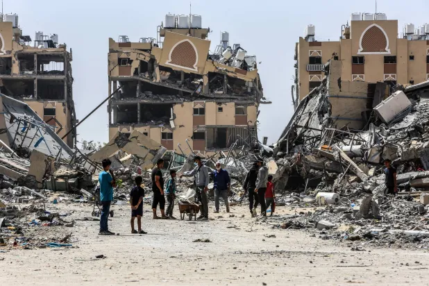 جانب من الدمار في خان يونس جراء القصف الإسرائيلي على غزة (د.ب.أ)