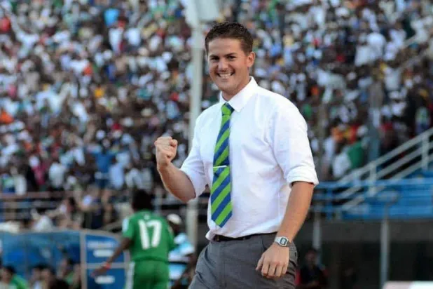 جوناثان ماكينستري (الاتحاد الغامبي)