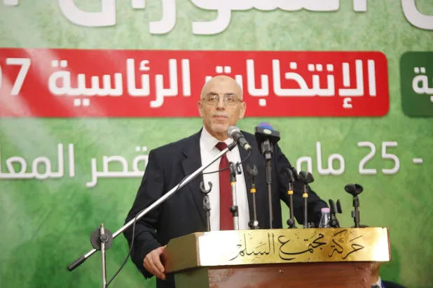 عبد العالي حساني مرشح إخوان الجزائر للانتخابات (حساب الحزب)