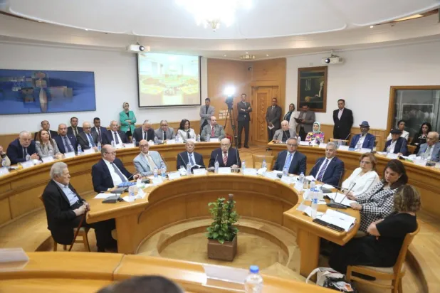 أعضاء المجلس الأعلى للثقافة في اجتماعهم لإقرار الجوائز (وزارة الثقافة المصرية)