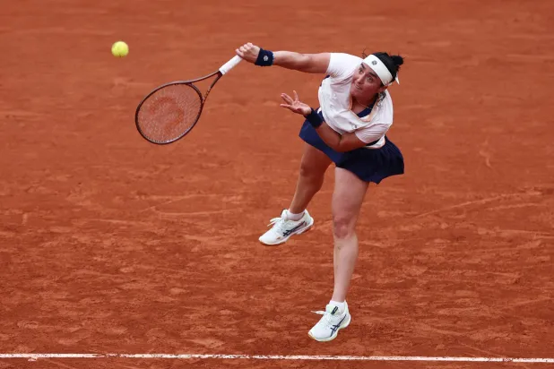 أنس جابر (رويترز)