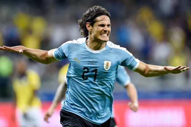 كافاني ثاني هدّافي منتخب الأوروغواي اعتزل دولياً (أ.ف.ب)