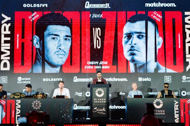 جانب من المؤتمر الصحافي لنزالات الملاكمة (خمسة ضد خمسة) في البوليفارد سيتي في الرياض (الشرق الأوسط)