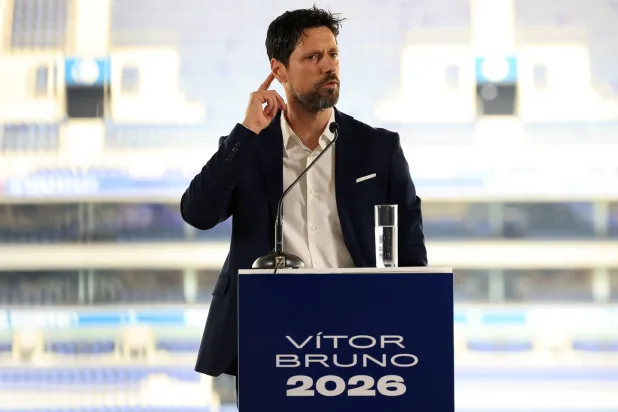 فيتور برونو مدرباً لبورتو حتى 2026 (إ.ب.أ)