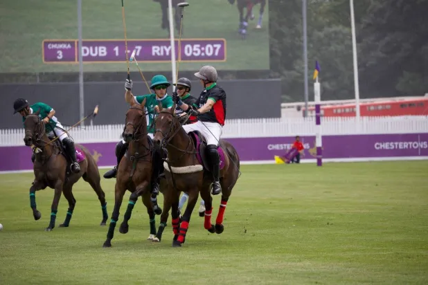 جانب من منافسات بطولة تشيستررز توينز بولى إن ذا بارك (الاتحاد السعودي للبولو)