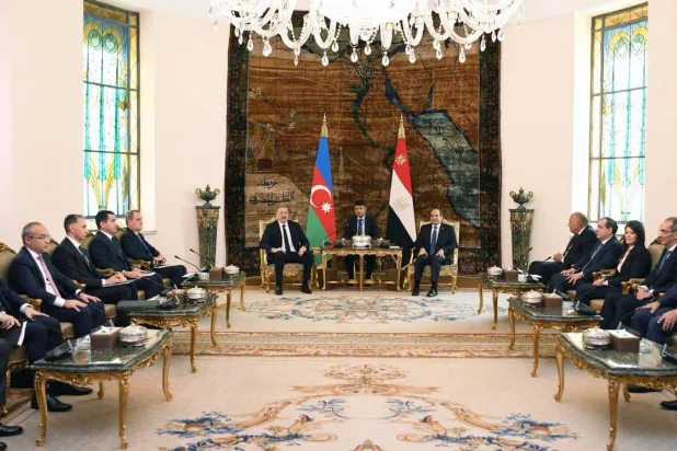 قمة «القاهرة - باكو» بحثت تعزيز التعاون السياسي والاقتصادي (الرئاسة المصرية)