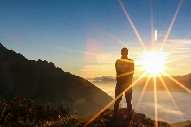 التفاؤل المرتكز على الواقع يمكن أن يكون الوقود الذي تحتاجه لدفعك نحو تطلعاتك (أرشيفية - رويترز)