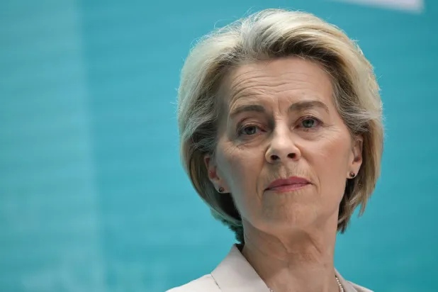 أورسولا فون دير لاين رئيسة المفوضية الأوروبية تتحدث خلال مؤتمر صحافي في برلين يوم 10 يونيو 2024 (د.ب.أ)
