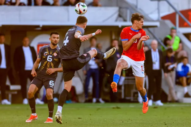 التشيك هزمت مقدونيا الشمالية قبل «اليورو» (إ.ب.أ)