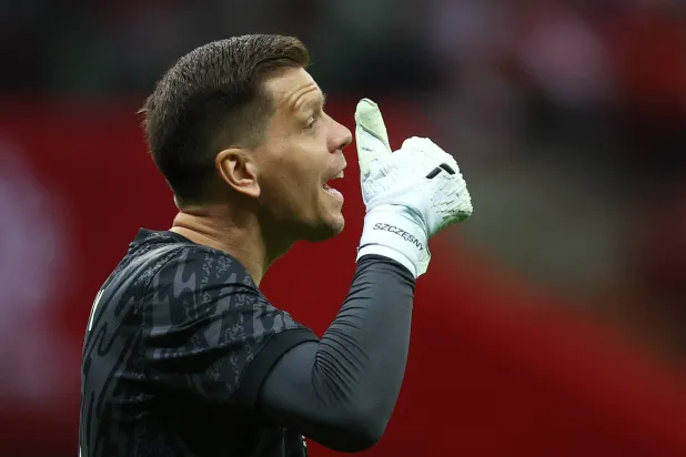 سينتهي عقد تشيزسني مع يوفنتوس في يونيو 2025 (رويترز)