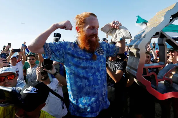 روس كوك عداء سباقات التحمل والماراثون (رويترز)