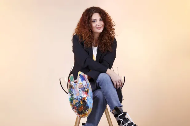 اللبنانية أدريانا الحاج أدركت الطريق منذ البداية (صور الرسّامة)