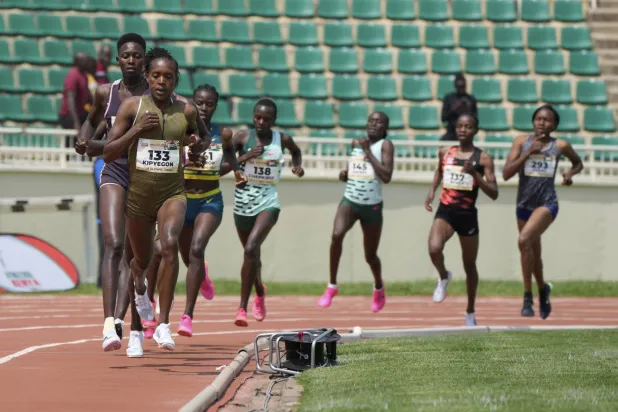 العداءة الكينية فيث كيبيغون فازت بالذهبية الأولمبية مرتين (أ.ب)
