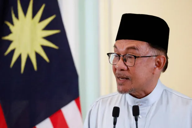 رئيس الوزراء الماليزي أنور إبراهيم (أرشيفية - رويترز)