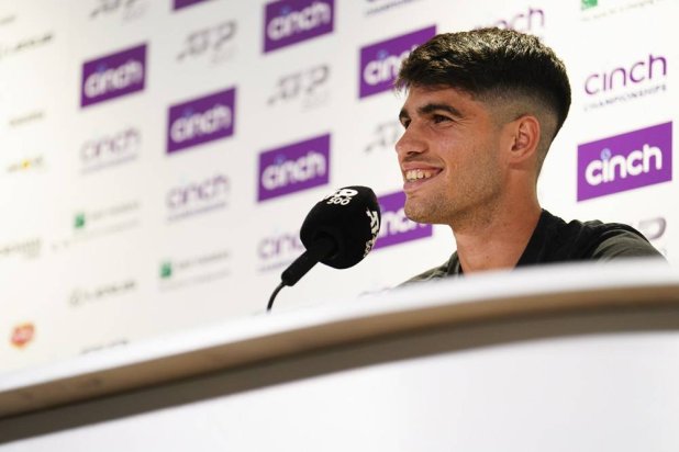 16 June 2024, United Kingdom, London: Spanish tennis player Carlos Alcaraz attends a press conference on day two of the cinch Championships at The Queen's Club, London. (dpa) 