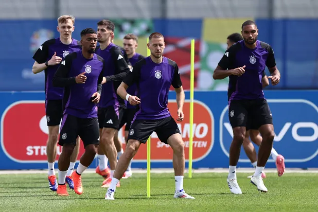 لاعبو المنتخب الألماني متحمسون لمواجهة المجر وتحقيق فوز يضمن لهم العبور للدور الثاني (ا ب ا)