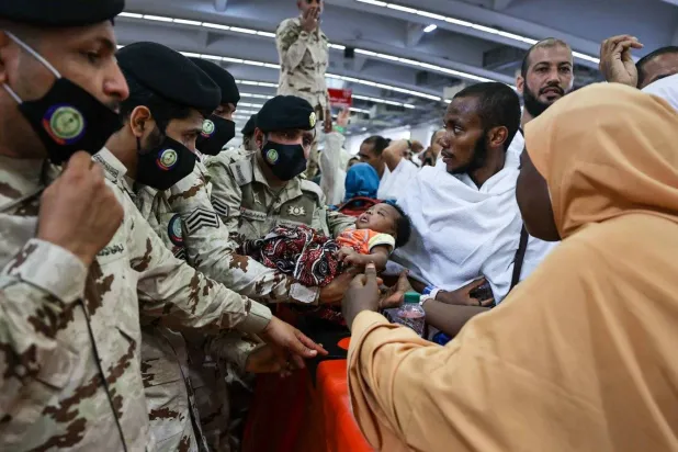 Saudi security efforts aimed to organize pilgrims and ensure their safety (Photo: Adnan Mahdali)