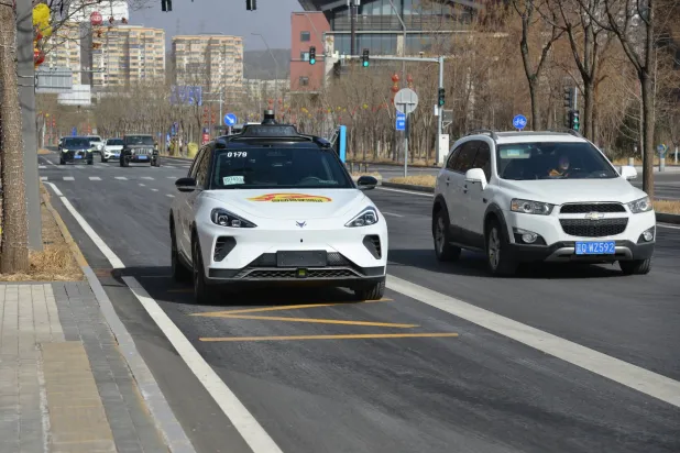 سيارات أجرة روبوتية تختبر في شوارع الصين