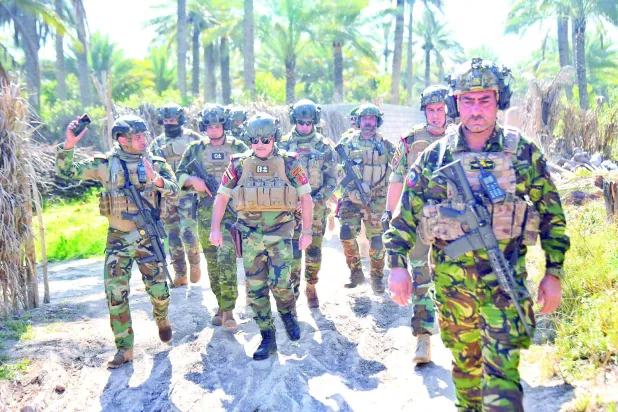 عسكريون عراقيون مشاركون في مهمة ملاحقة عناصر «داعش» (وزارة الدفاع العراقية)