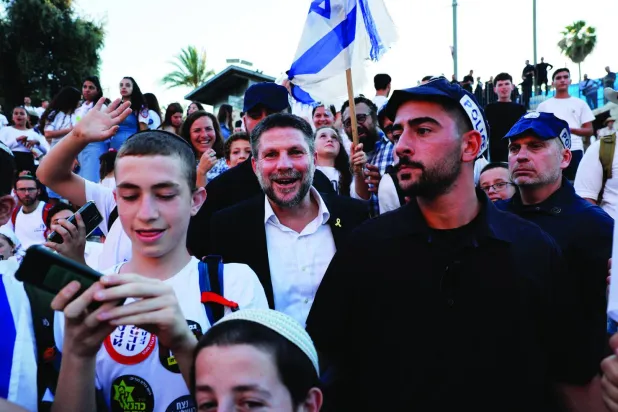سموتريتش يشارك في يوم القدس الذي تحتفل به إسرائيل سنوياً بذكرى احتلالها المدينة في 5 يونيو عام 1967 (رويترز)