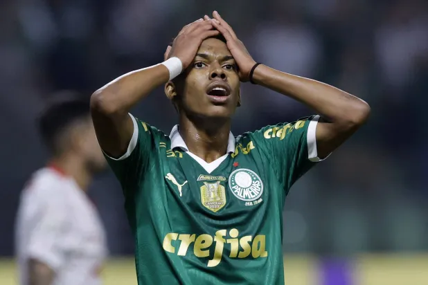 استيفاو ويليان أكمل انتقاله من بالميراس لتشيلسي (رويترز)