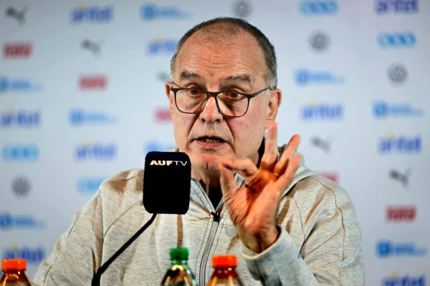 مارسيلو بيلسا (أ.ف.ب)