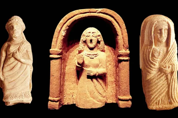 ثلاث قطع جنائزية أنثوية من البحرين