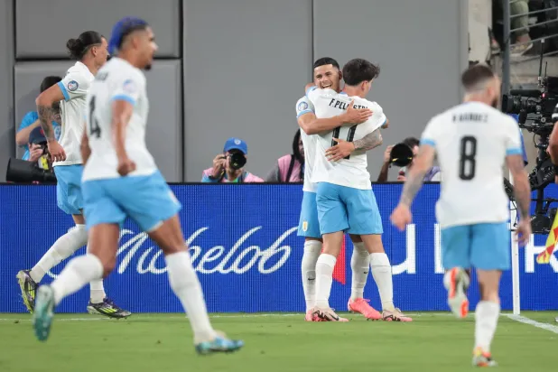 هيمنت الأوروغواي على اللقاء منذ بدايته (رويترز)