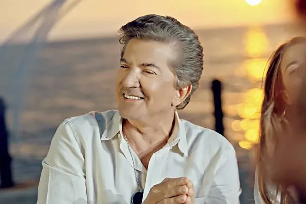  يحاول دائماً التنويع والتجديد في خياراته (حسابه على «إنستغرام») 