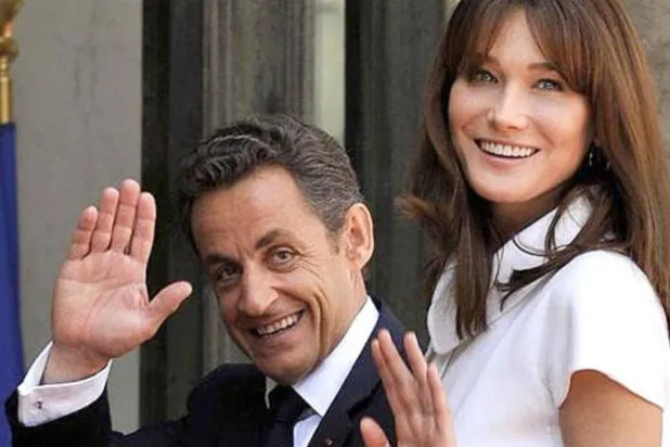 الرئيس الفرنسي الأسبق نيكولا ساركوزي وزوجته كارلا بروني ساركوزي (أرشيفية)