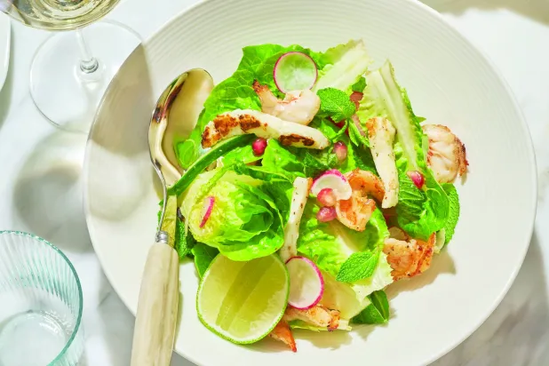 من السلطات الكثيرة على لائحة الطعام (الشرق الأوسط)