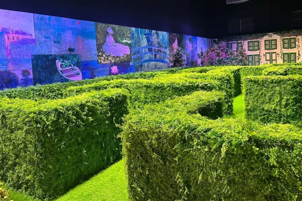 تجسيد ساحر لحديقة مونيه في بلدة جيفرني الفرنسية بالمعرض التفاعلي (الشرق الأوسط)