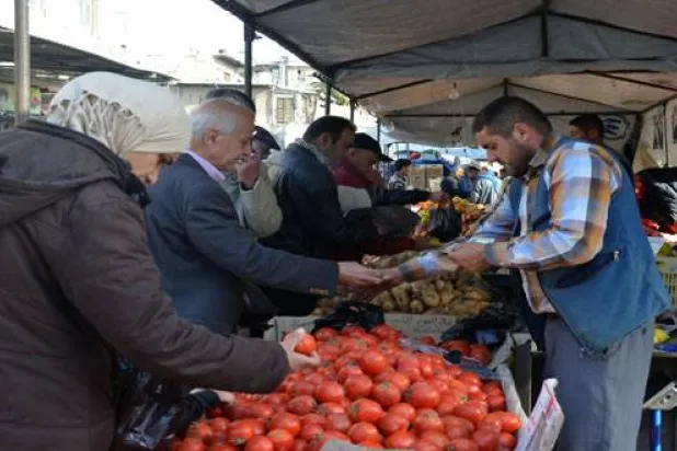سوق الهال للخضراوات بدمشق (أرشيفية - سانا)