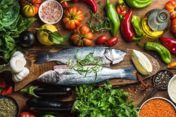 الروابط بين النظام الغذائي والصحة العقلية قد تبدأ في وقت أبكر بكثير مما كان يُعتقد (سي إن إن)