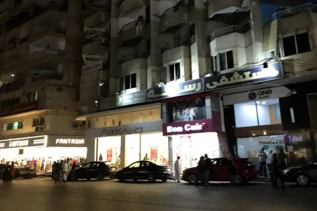 تداعيات تخفيف أحمال الكهرباء أثَّرت في حياة المصريين (الشرق الأوسط)