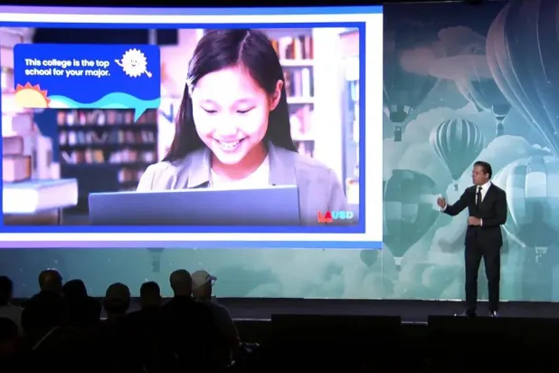 ألبرتو كارفاليو المشرف على مدارس لوس أنجليس يتحدث عن نظام الذكاء الاصطناعي «إد»