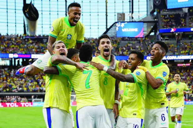 يطمح منتخب البرازيل للمضي قدماً في البطولة والتأهل للمربع الذهبي (أ.ف.ب)