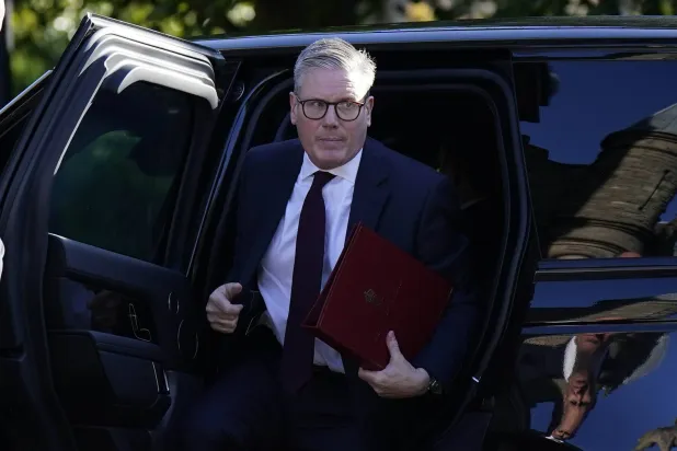 رئيس الوزراء البريطاني كير ستارمر (أ.ب)