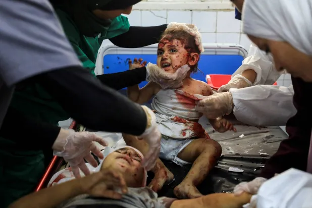 مهمة إنقاذ مُعقَّدة تُعيد مستشفيات في غزة للعمل «جزئياً»