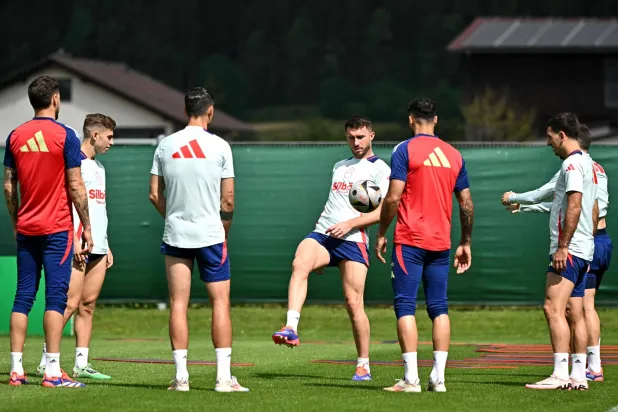 منتخب إسبانيا أمتع وأقنع في نهائيات «اليورو» (أ.ف.ب)