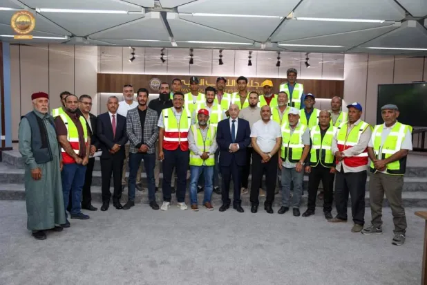 اجتماع عقيلة صالح بفريق العمل التطوعي لإعادة الإعمار (مجلس النواب)