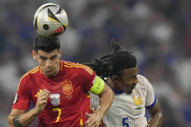 الفارو موراتا قائد منتخب إسبانيا (أ.ب)