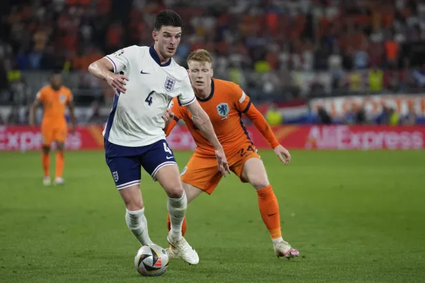 رايس قدّم أداءً لافتاً في مباراة هولندا (أ.ب)