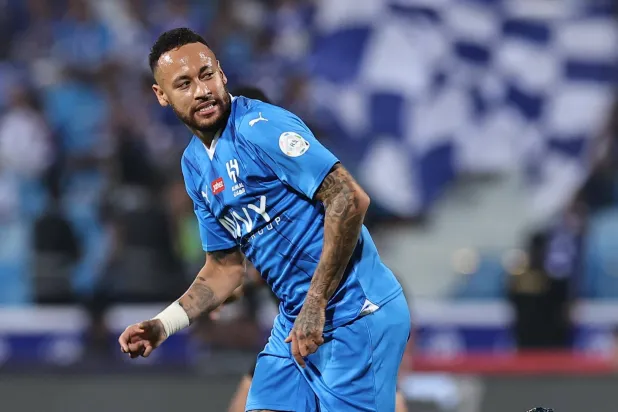 نيمار سيواصل برنامجه العلاجي في مقر نادي الهلال (تصوير: سعد العنزي)