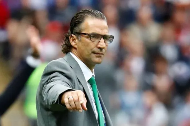 خوان أنطونيو بيتزي مدرب الكويت الجديد (رويترز)